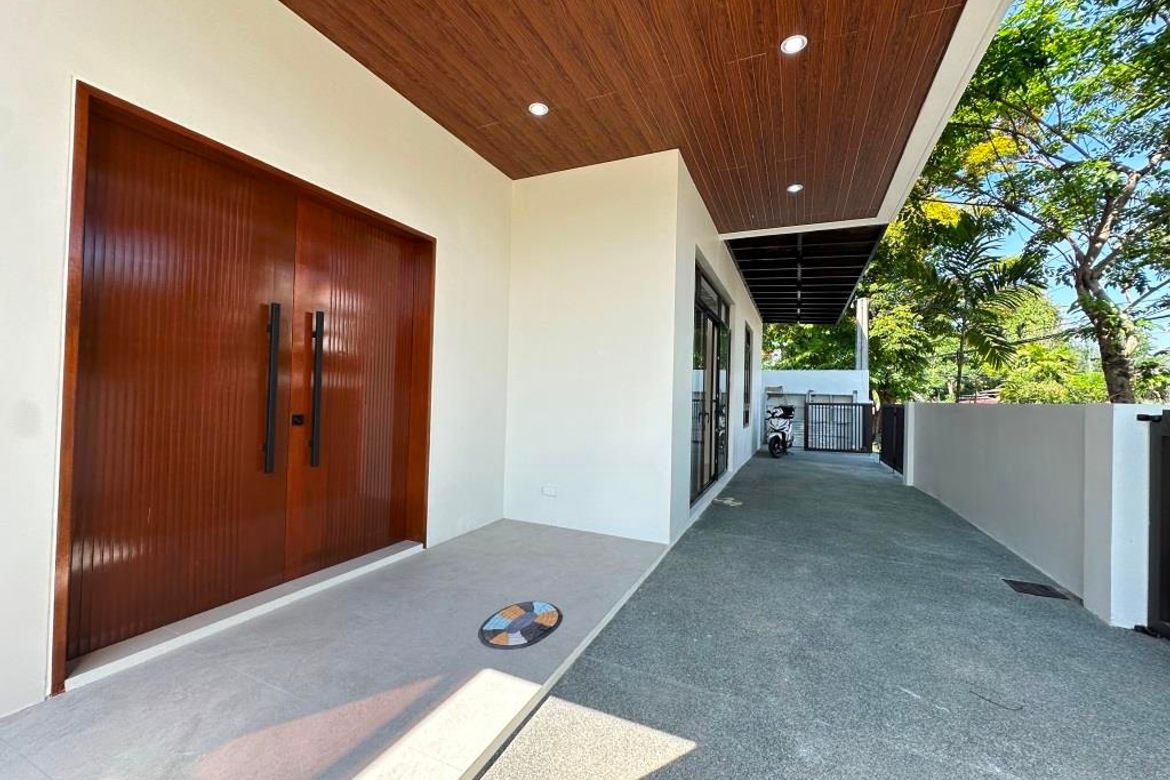 5 Bedroom House for Sale in BF Homes Parañaque, BF Homes, Parañaque, Metro Manila – photo 5