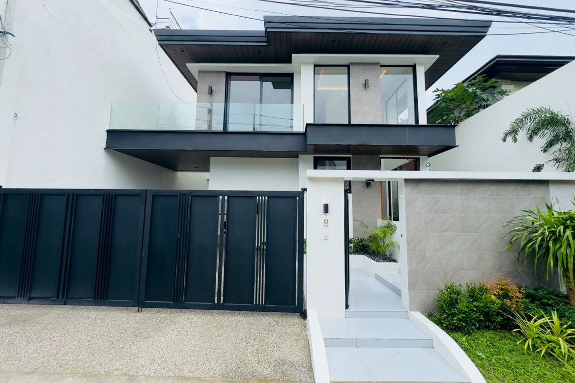 5 Bedroom House for Sale in BF Homes Parañaque, BF Homes, Parañaque, Metro Manila – photo 2