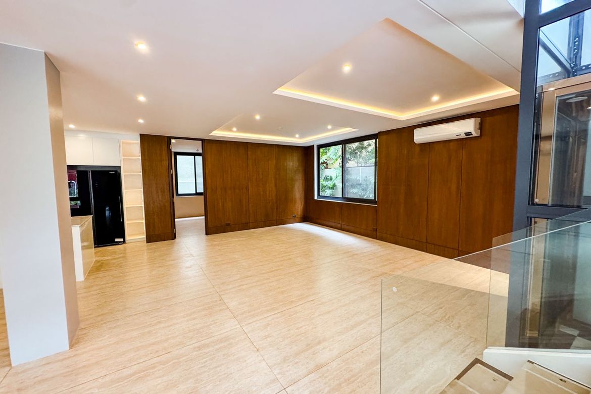 5 Bedroom House for Sale in BF Homes Parañaque, BF Homes, Parañaque, Metro Manila – photo 4