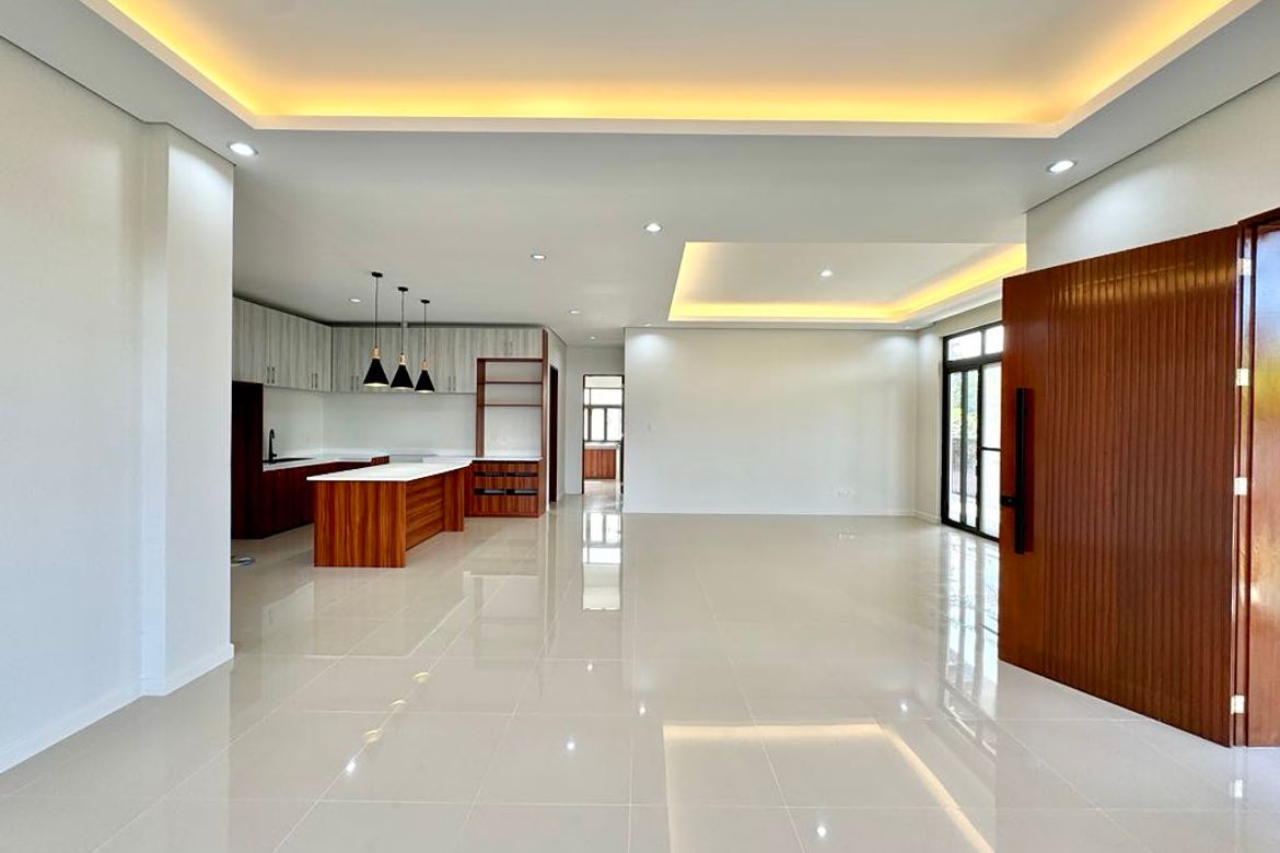 5 Bedroom House for Sale in BF Homes Parañaque, BF Homes, Parañaque, Metro Manila – photo 6