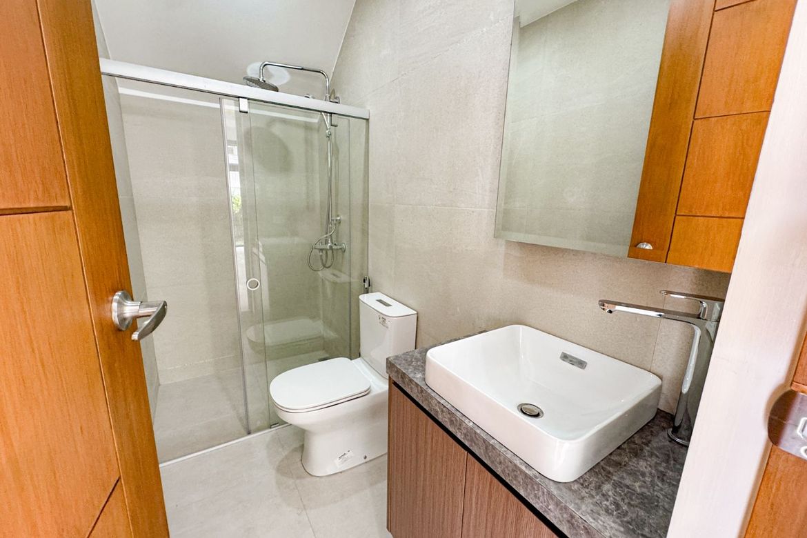 5 Bedroom House for Sale in BF Homes Parañaque, BF Homes, Parañaque, Metro Manila – photo 6