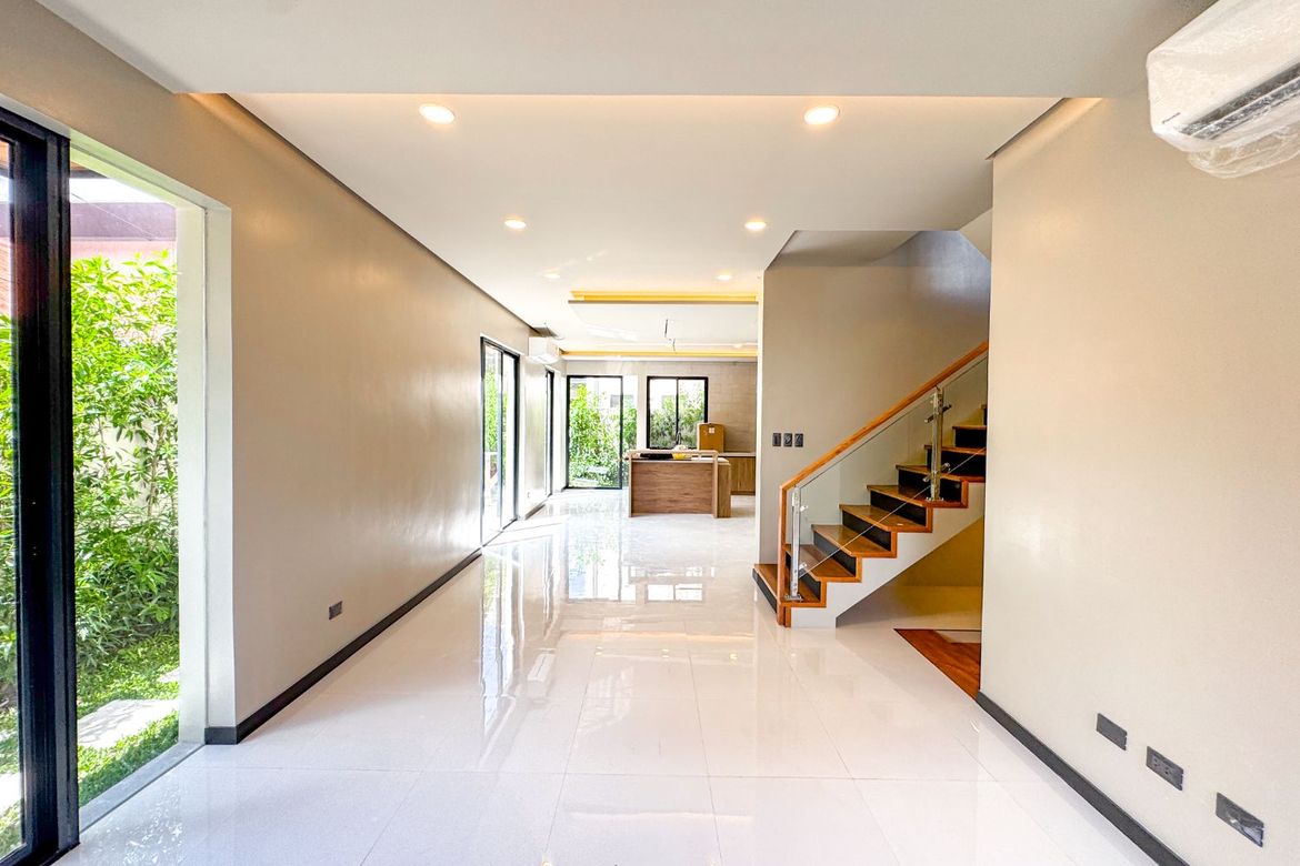 5 Bedroom House for Sale in BF Homes Parañaque, BF Homes, Parañaque, Metro Manila – photo 5