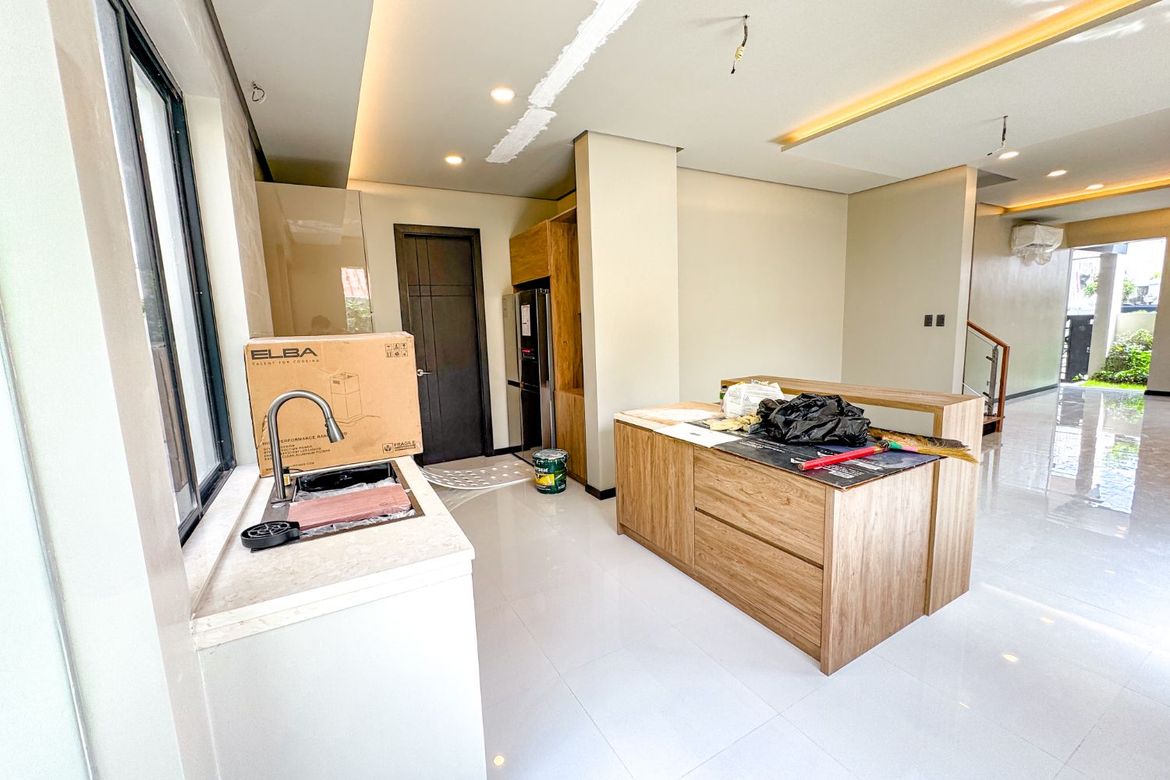 5 Bedroom House for Sale in BF Homes Parañaque, BF Homes, Parañaque, Metro Manila – photo 8