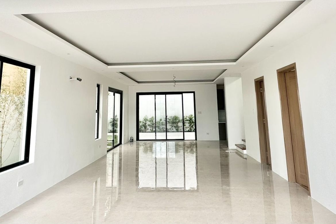 5 Bedroom House for Sale in BF Homes, Parañaque, Metro Manila – photo 2