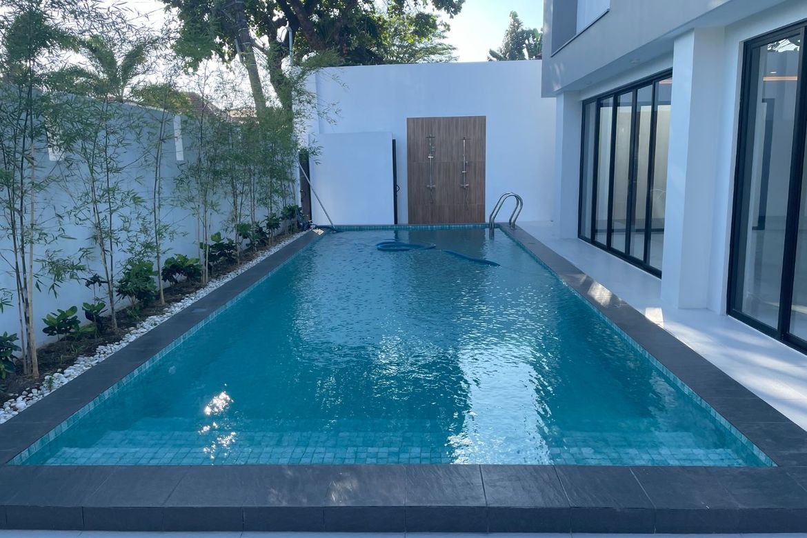 5 Bedroom House for Sale in BF Homes, Parañaque, Metro Manila – photo 2