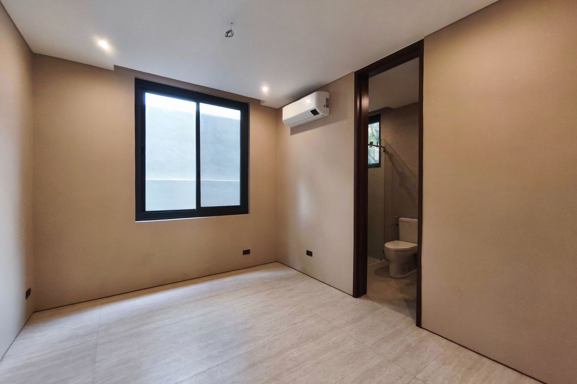 5 Bedroom House for Sale in BF Homes, Parañaque, Metro Manila – photo 6