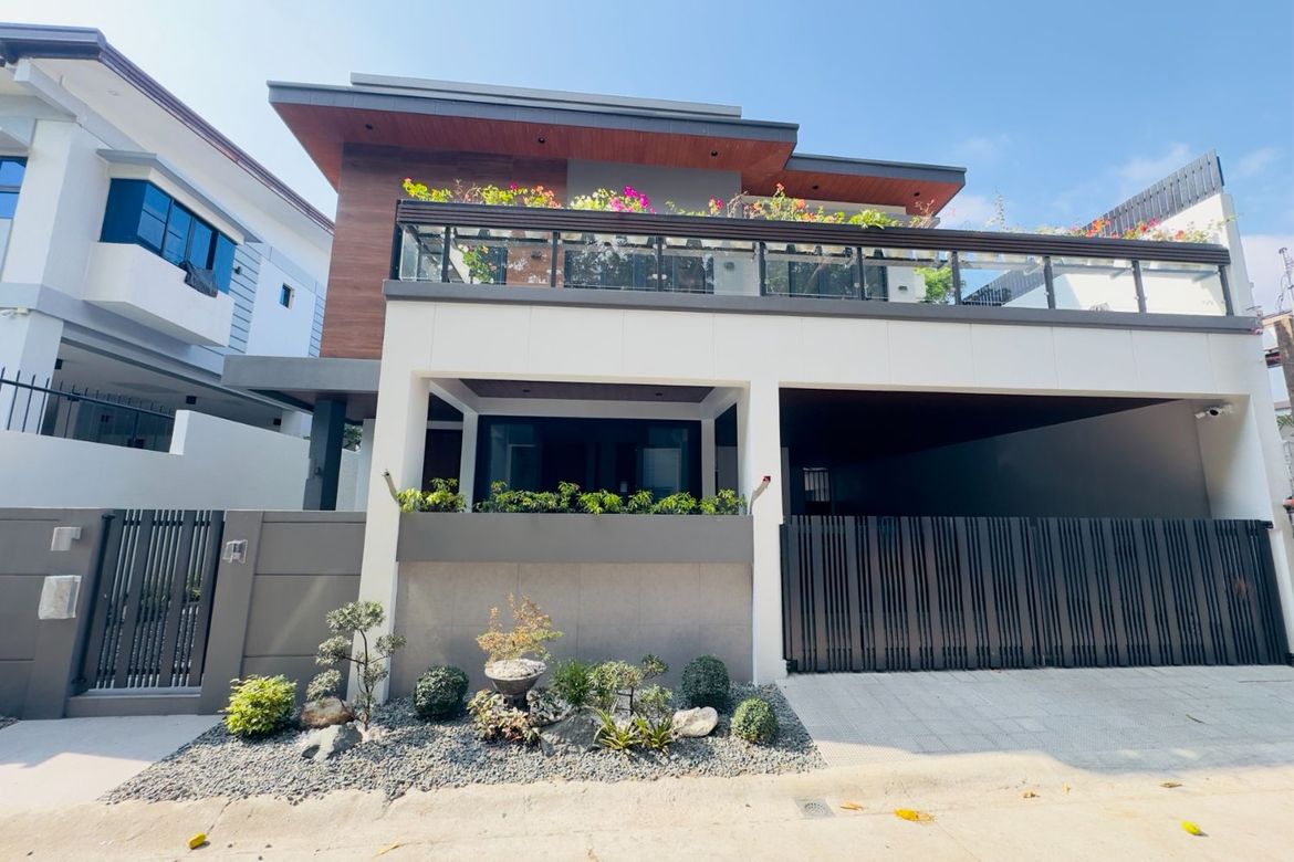 5 Bedroom House for Sale in BF Homes, Parañaque, Metro Manila – photo 3