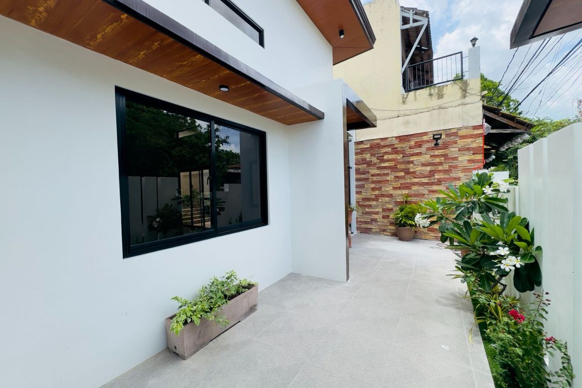5 Bedroom House for Sale in BF Homes, Parañaque, Metro Manila – photo 5
