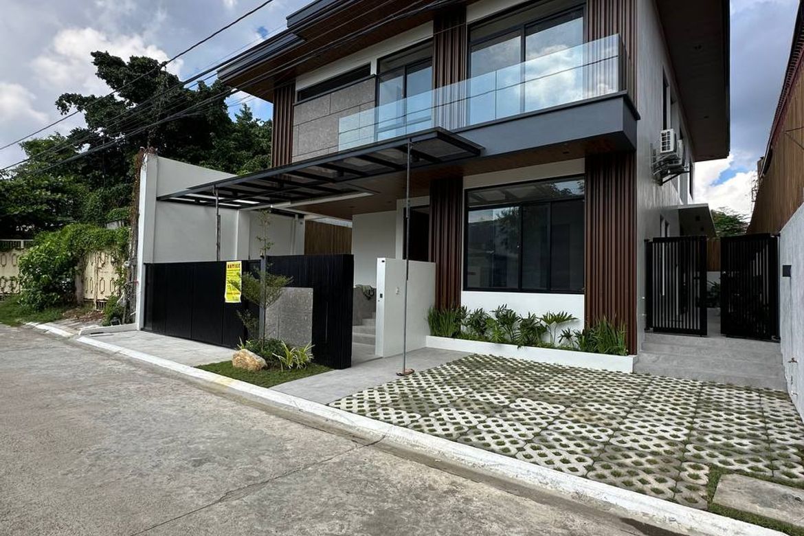 5 Bedroom House for Sale in BF Homes, Parañaque, Metro Manila – photo 3