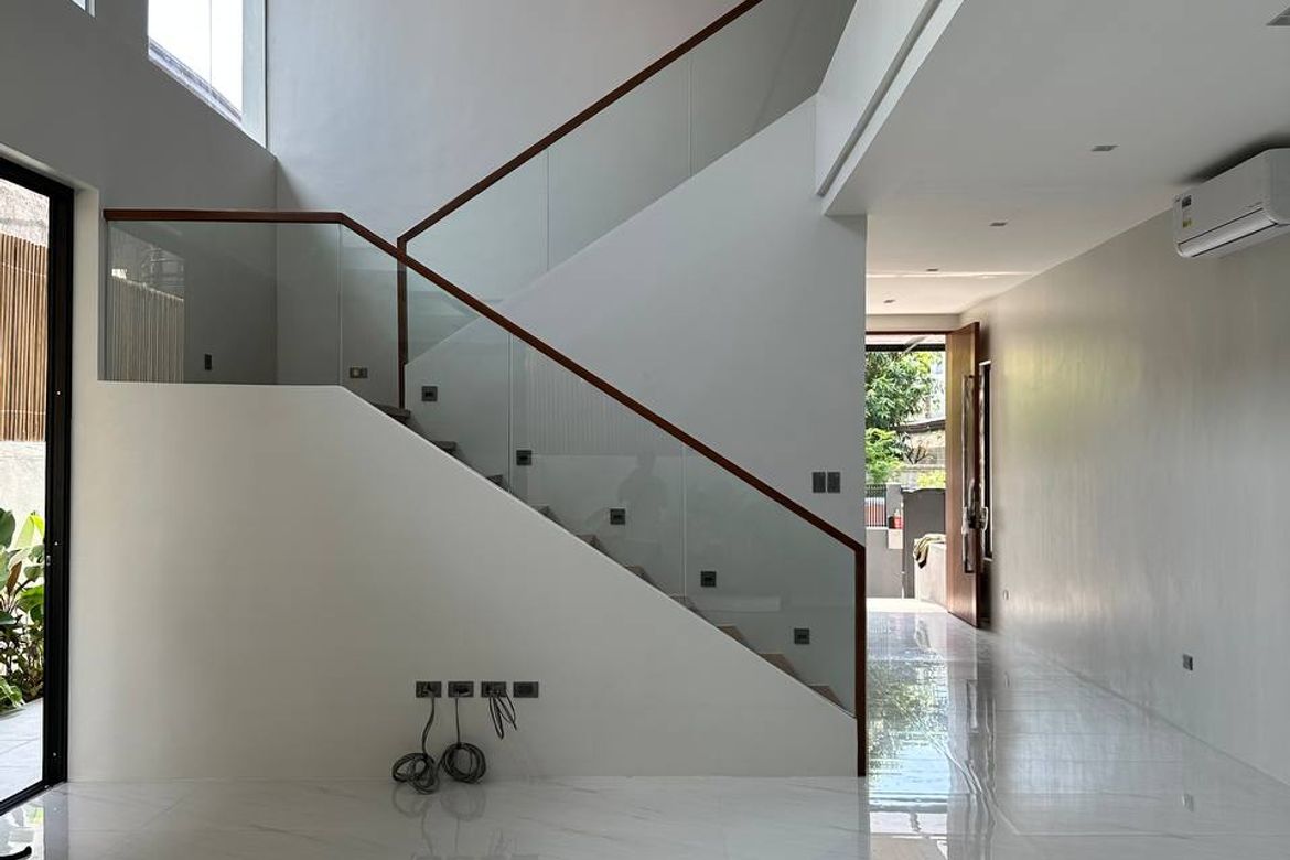 5 Bedroom House for Sale in BF Homes, Parañaque, Metro Manila – photo 4