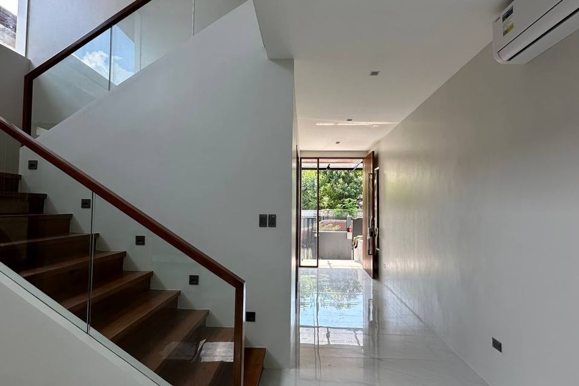 5 Bedroom House for Sale in BF Homes, Parañaque, Metro Manila – photo 7