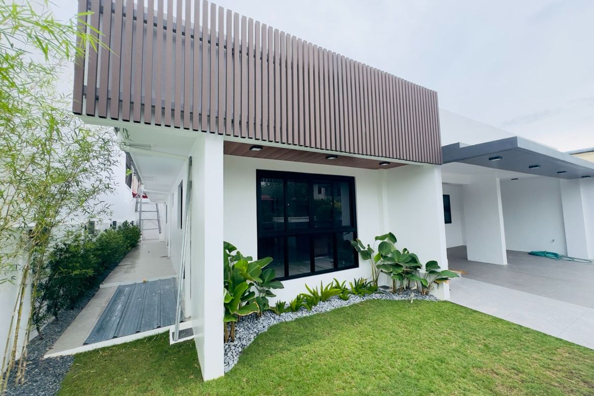 5 Bedroom House for Sale in BF Homes, Parañaque, Metro Manila – photo 7