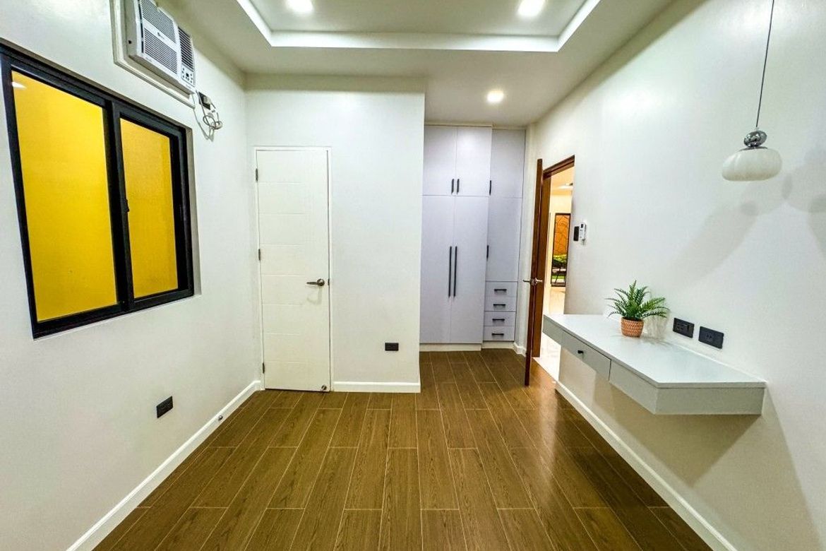 5 Bedroom House for Sale in BF Resort Village, Talon Dos, Las Piñas, Metro Manila – photo 5