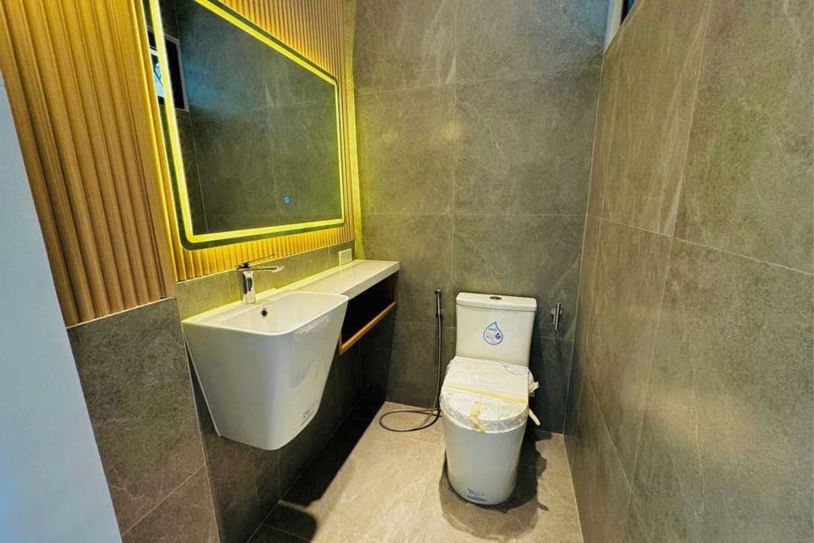 5 Bedroom House for Sale in BF Resort Village, Talon Dos, Las Piñas, Metro Manila – photo 6