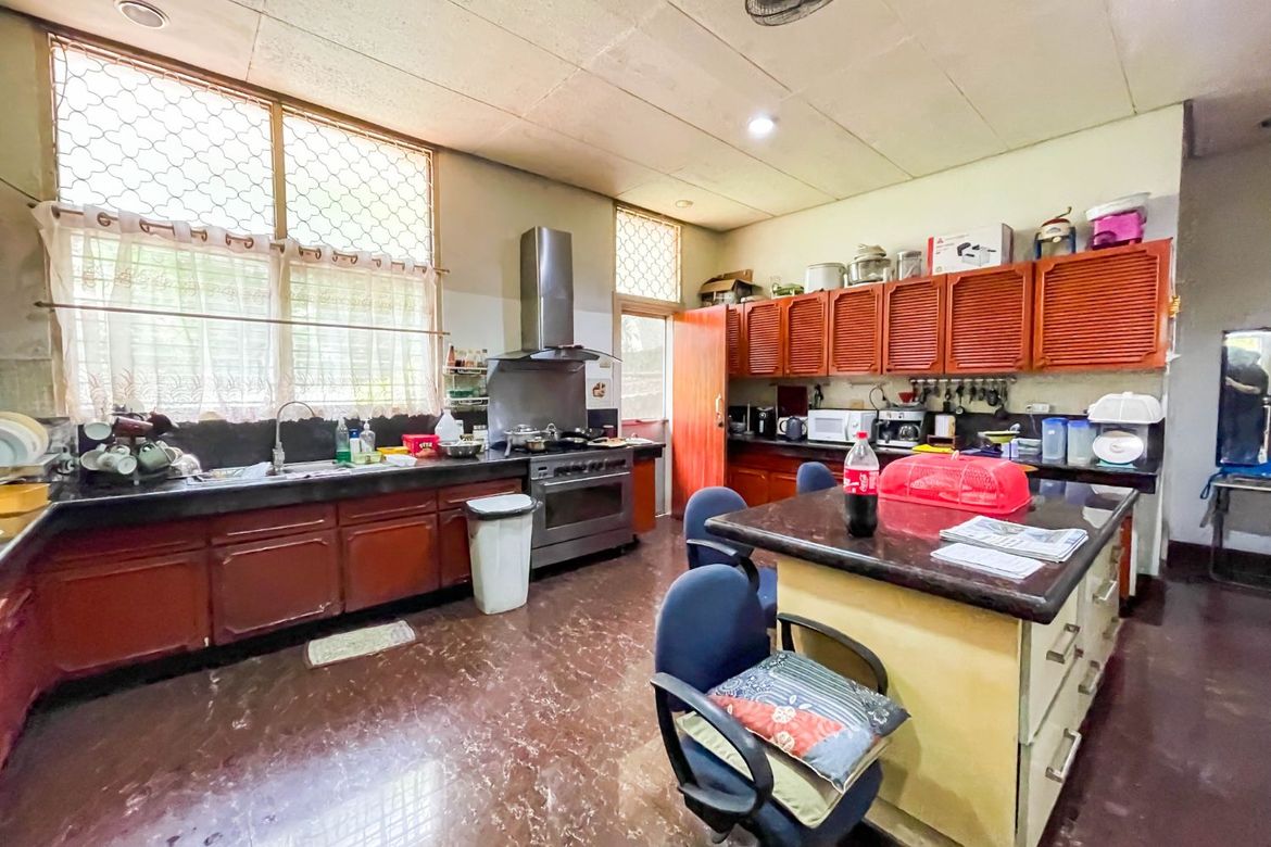 5 Bedroom House for Sale in Blue Ridge A, Quezon City, Metro Manila – photo 6