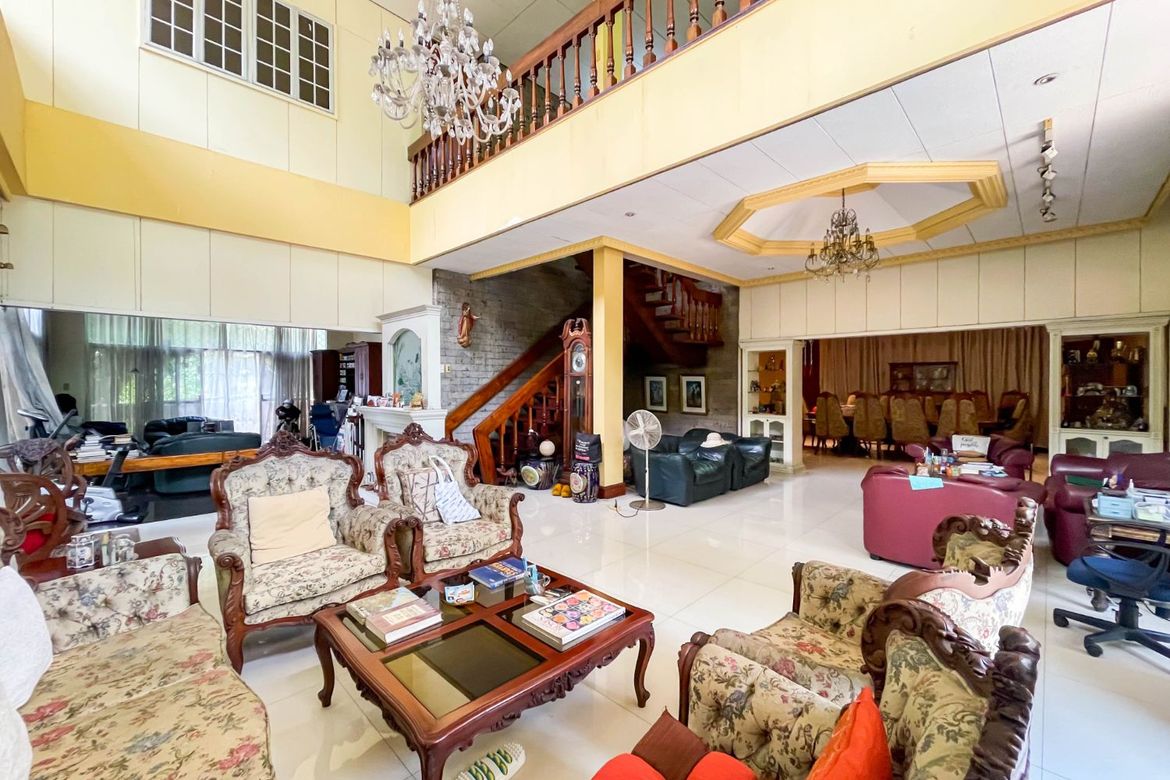 5 Bedroom House for Sale in Blue Ridge A, Quezon City, Metro Manila – photo 8