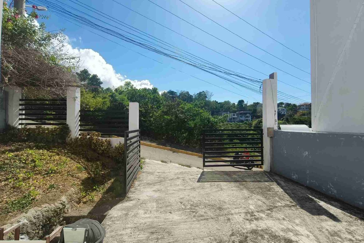 5 Bedroom House for Sale in Bulacao, Talisay, Cebu – photo 2