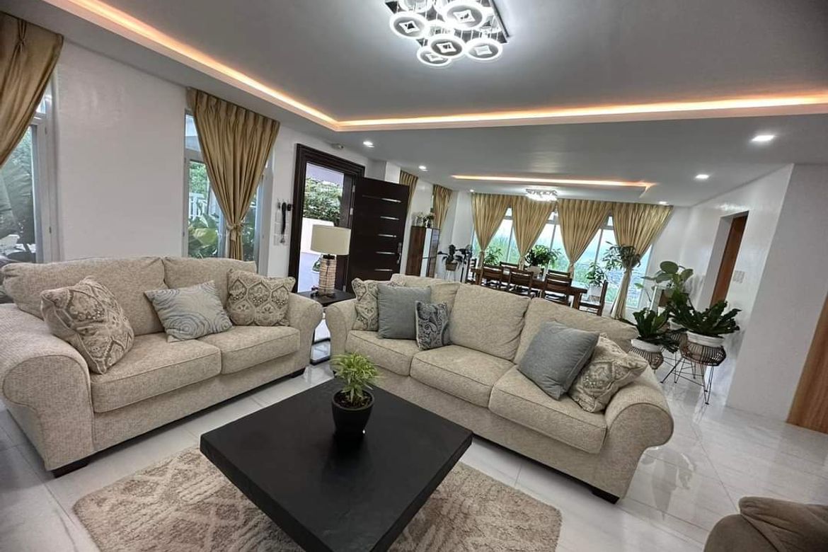 5 Bedroom House for Sale in Bulacao, Talisay, Cebu