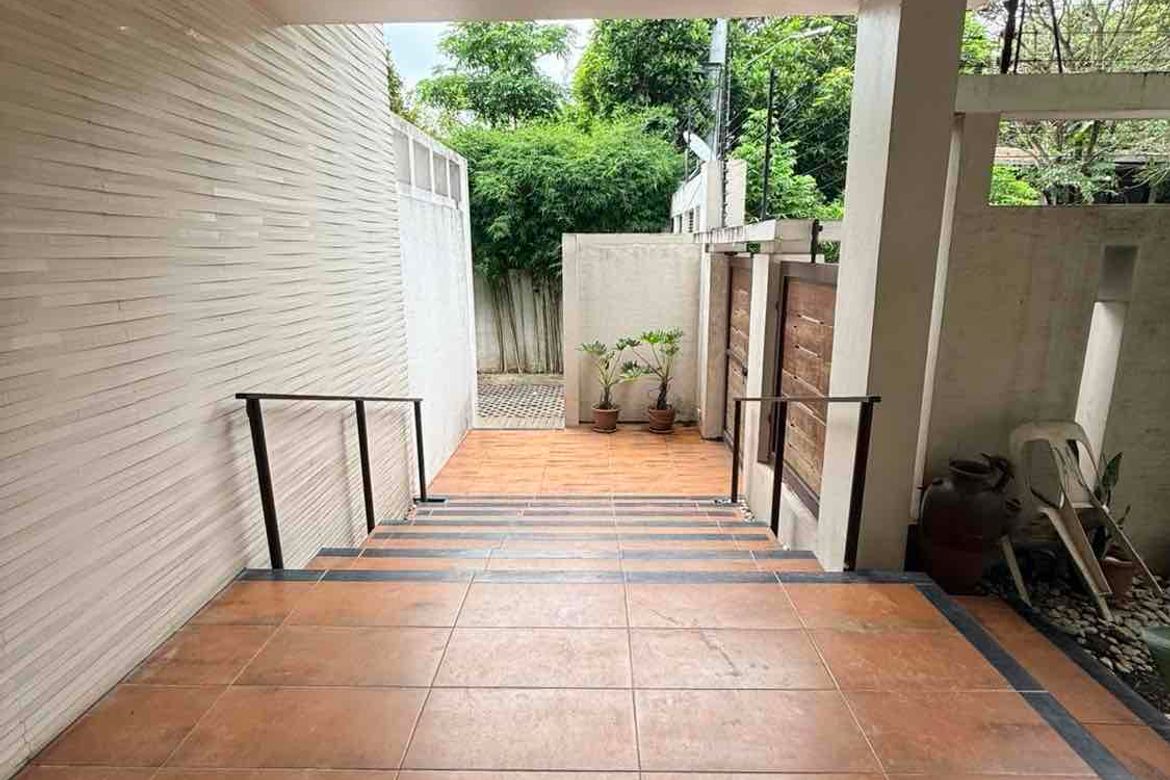 5 Bedroom House for Sale in Cabilang Baybay, Carmona, Cavite – photo 3