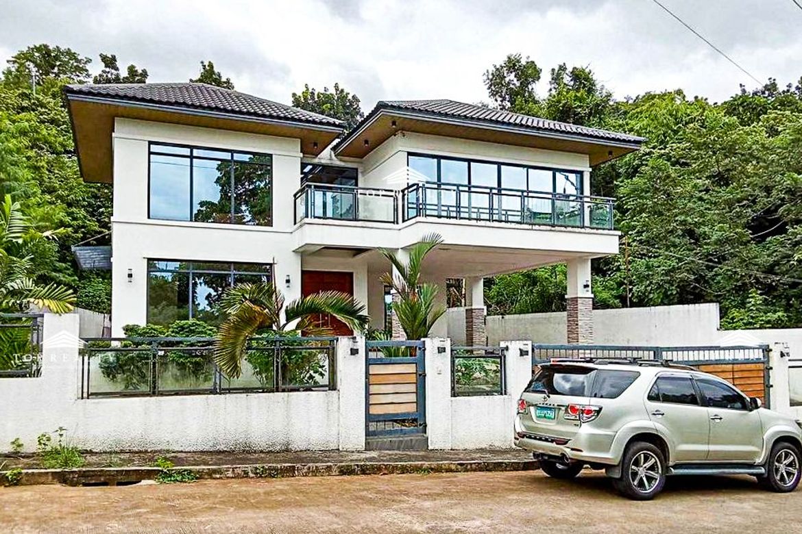 5 Bedroom House for Sale in Calawis, Antipolo, Rizal