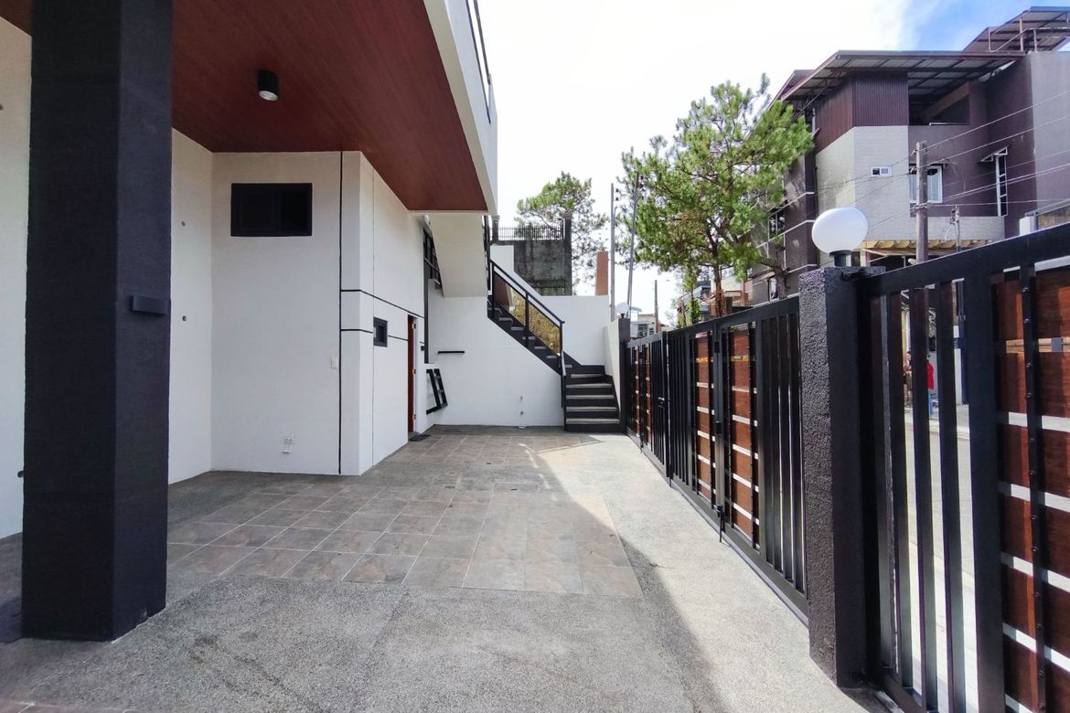 5 Bedroom House for Sale in Camp 7, Baguio, Benguet – photo 3