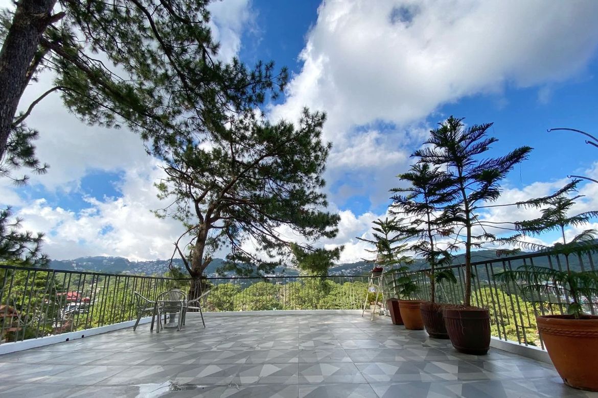 5 Bedroom House for Sale in Camp 7, Baguio, Benguet – photo 2