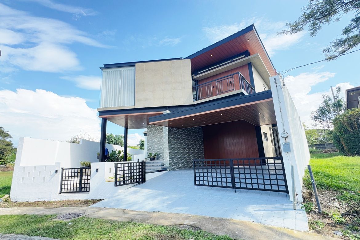 5 Bedroom House for Sale in Canlubang, Calamba, Laguna – photo 4