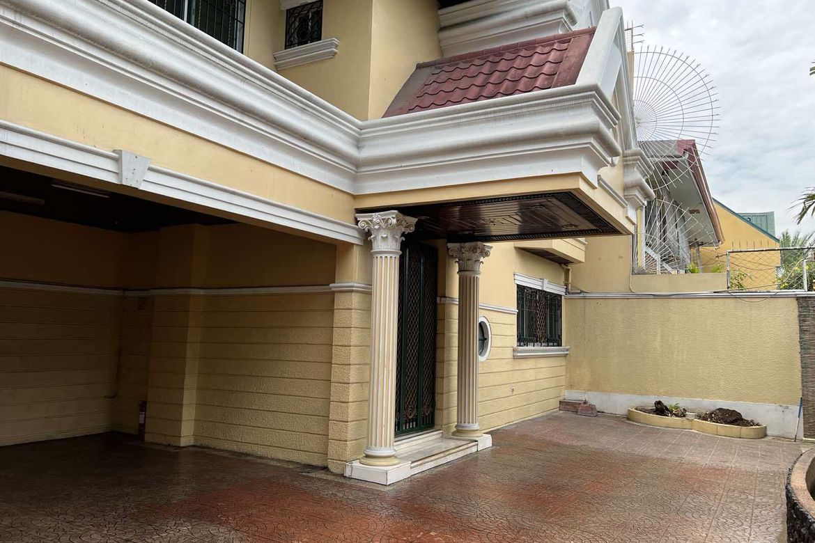 5 Bedroom House for Sale in Central, Quezon City, Metro Manila