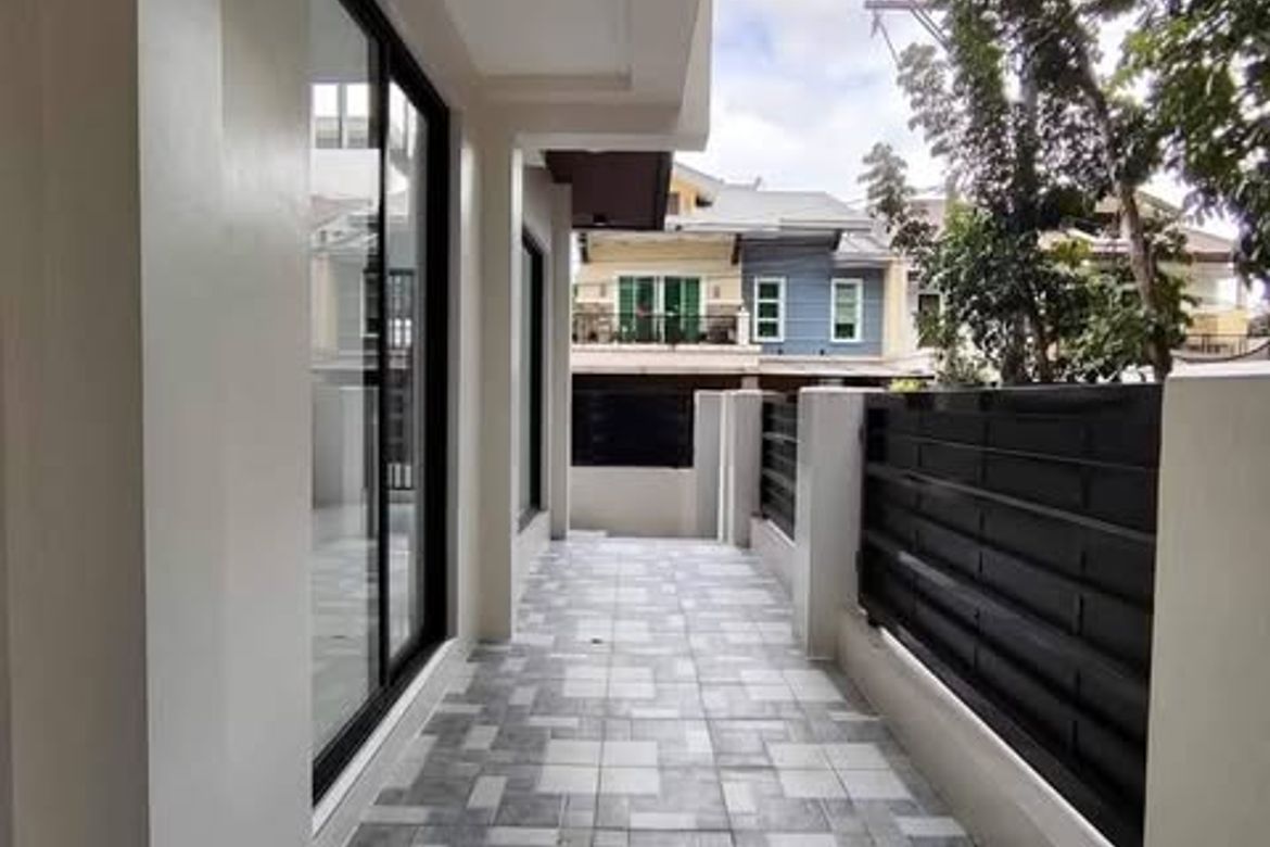 5 Bedroom House for Sale in Commonwealth, Quezon City, Metro Manila – photo 6