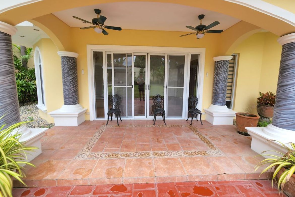 5 Bedroom House for Sale in Cupang, Muntinlupa, Metro Manila – photo 7