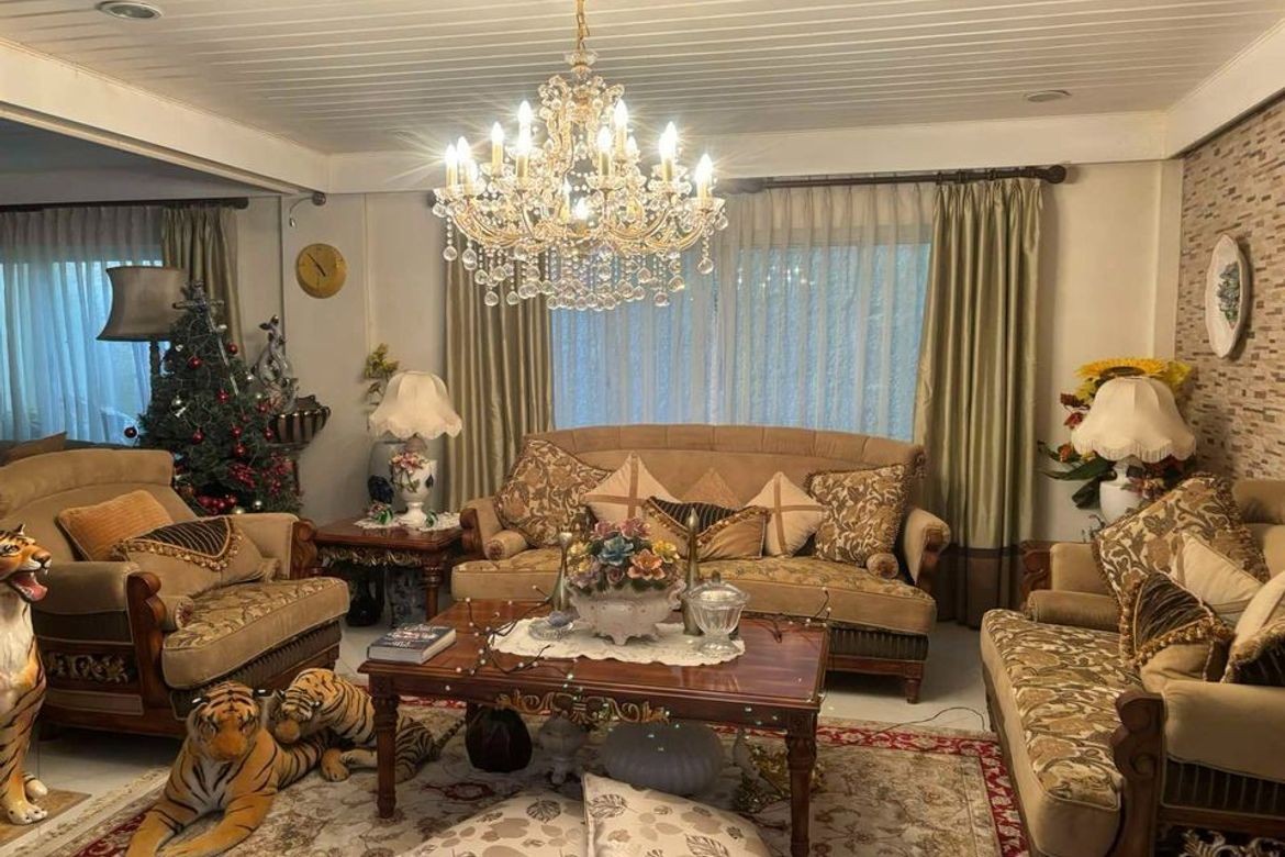 5 Bedroom House for Sale in Cupang, Muntinlupa, Metro Manila