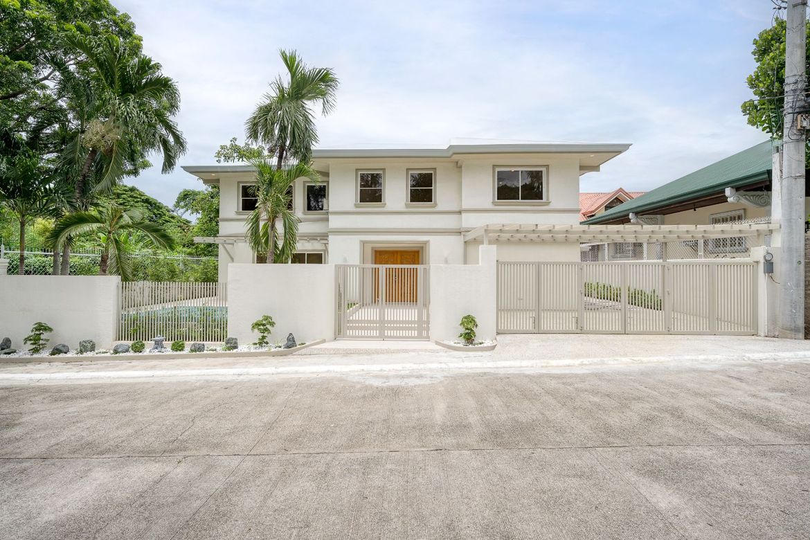 5 Bedroom House for Sale in Cupang, Muntinlupa, Metro Manila