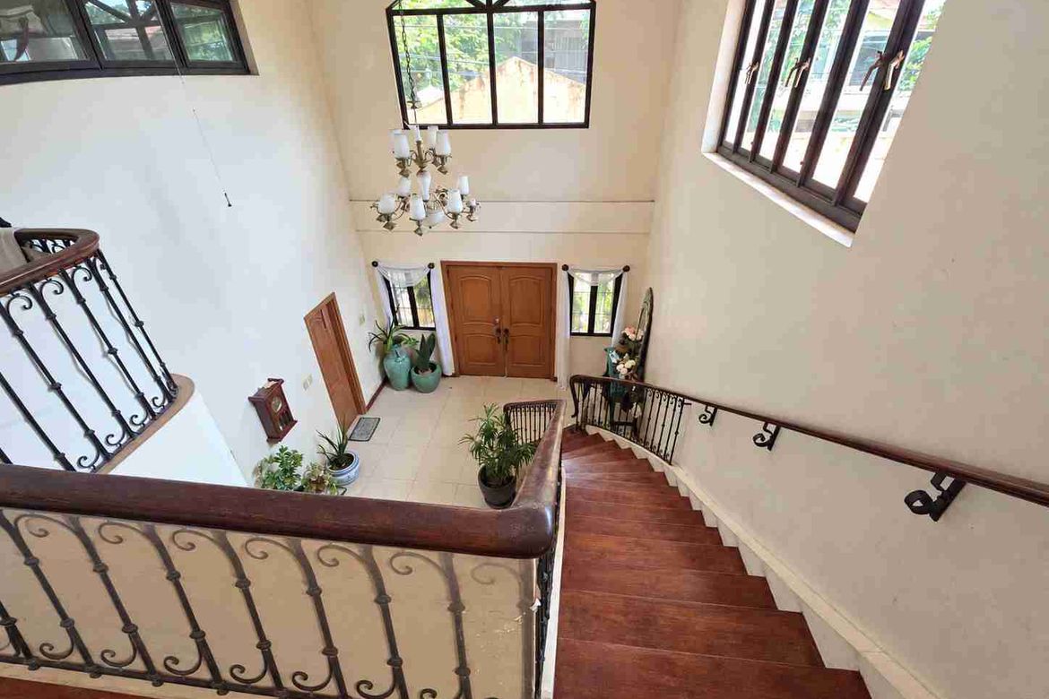 5 Bedroom House for Sale in Cupang, Muntinlupa, Metro Manila – photo 4