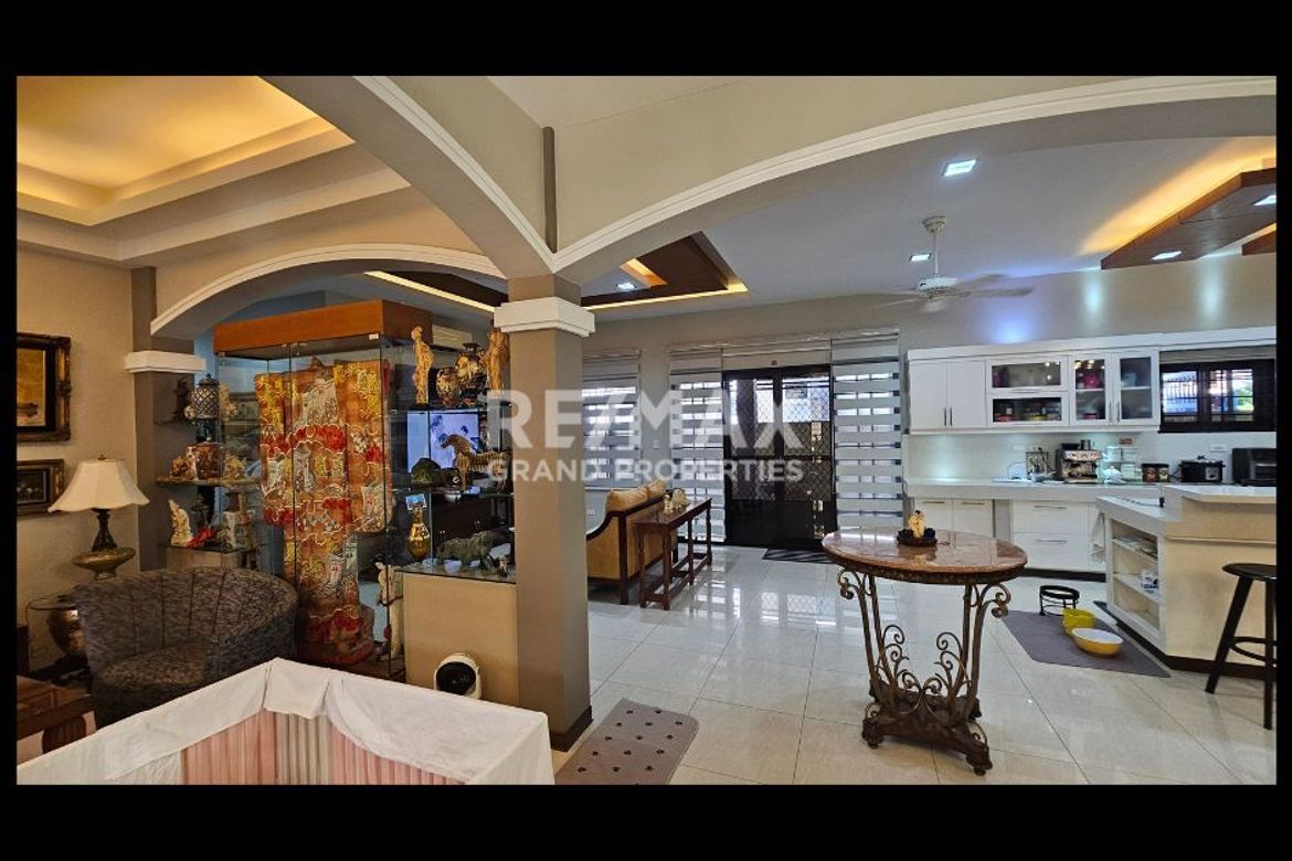 5 Bedroom House for Sale in Cutcut, Angeles, Pampanga – photo 2