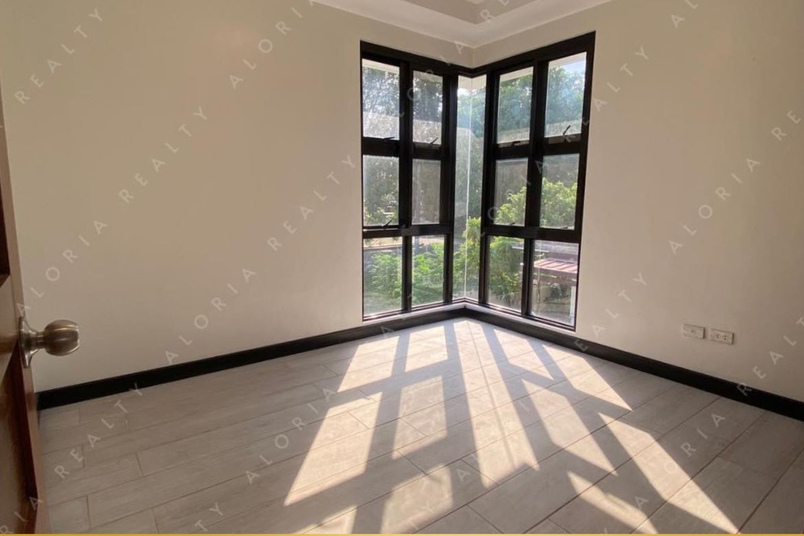 5 Bedroom House for Sale in Dapdap, Mabalacat, Pampanga – photo 8