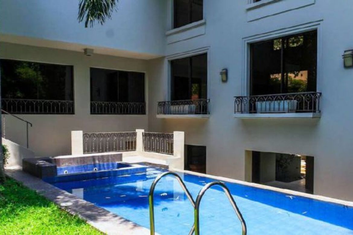 5 Bedroom House for Sale in Dasmariñas Village, Dasmariñas North, Makati, Metro Manila near MRT-3 Magallanes