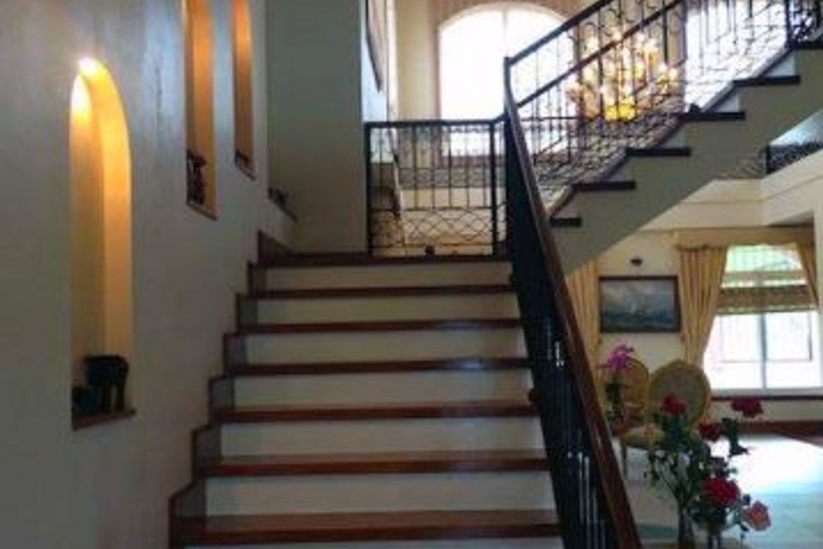 5 Bedroom House for Sale in Dasmariñas Village, Dasmariñas North, Makati, Metro Manila near MRT-3 Magallanes – photo 2