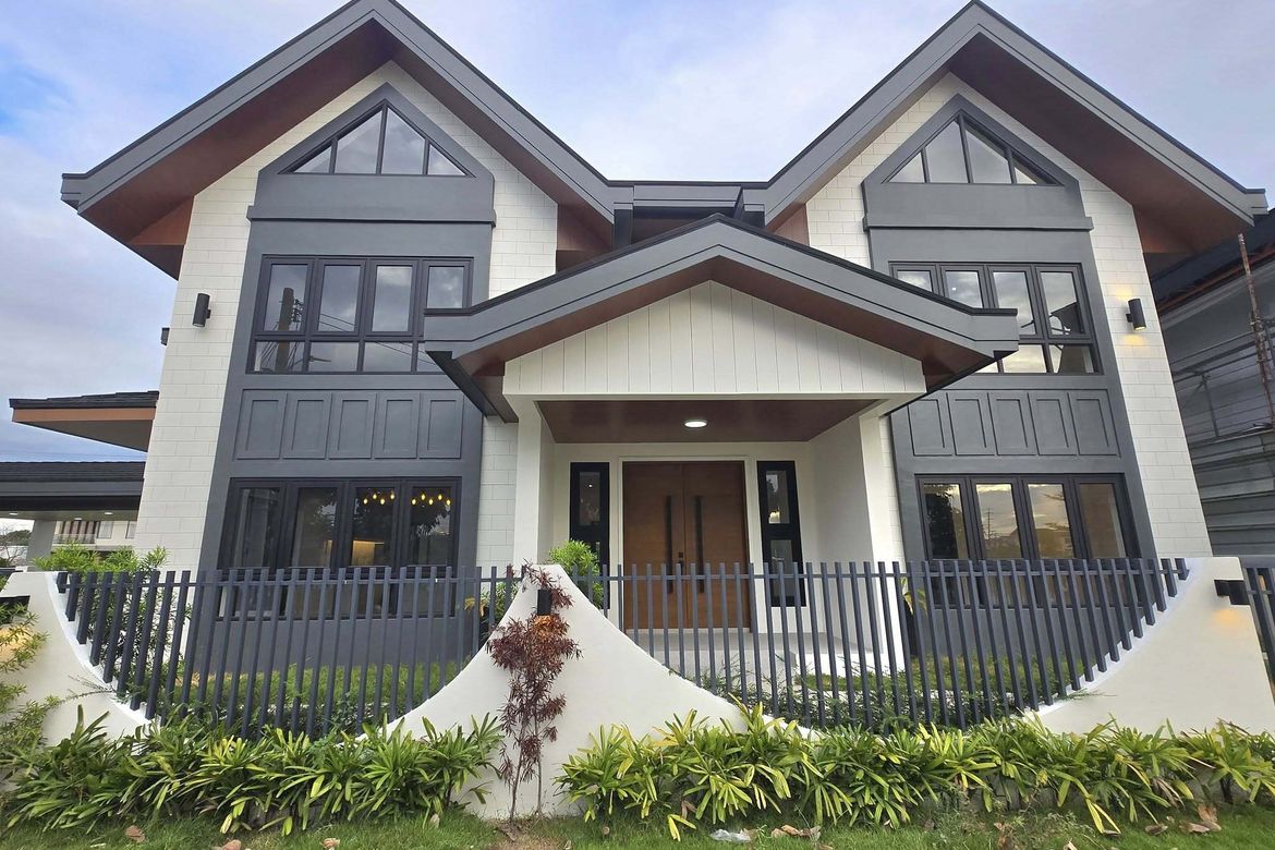 5 Bedroom House for Sale in Del Carmen, San Fernando, Pampanga