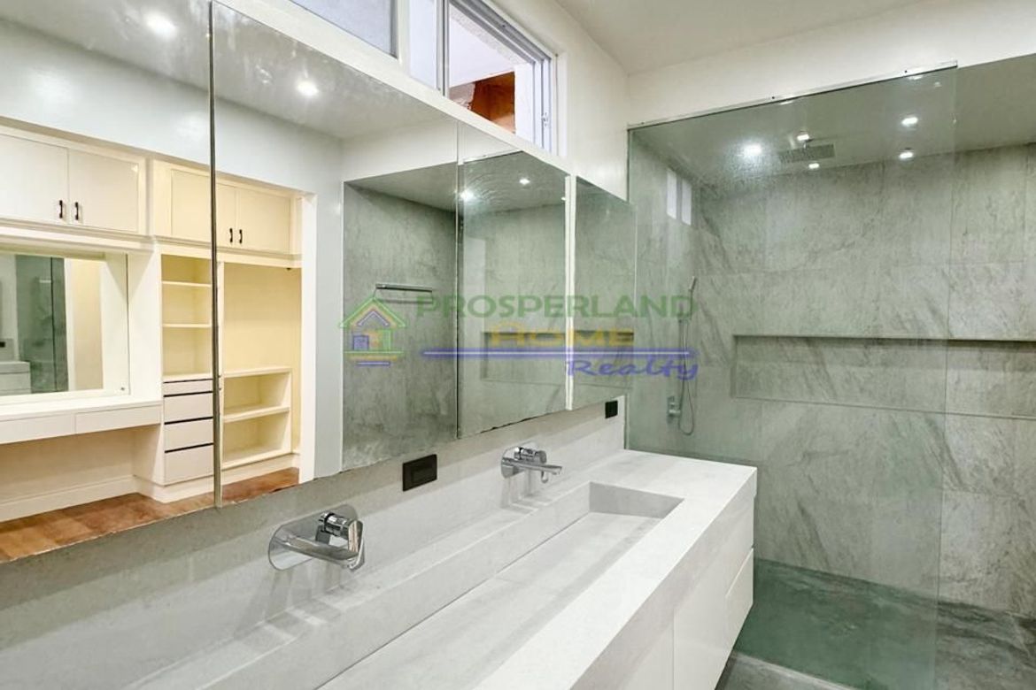 5 Bedroom House for Sale in Don Bosco, Parañaque, Metro Manila – photo 2