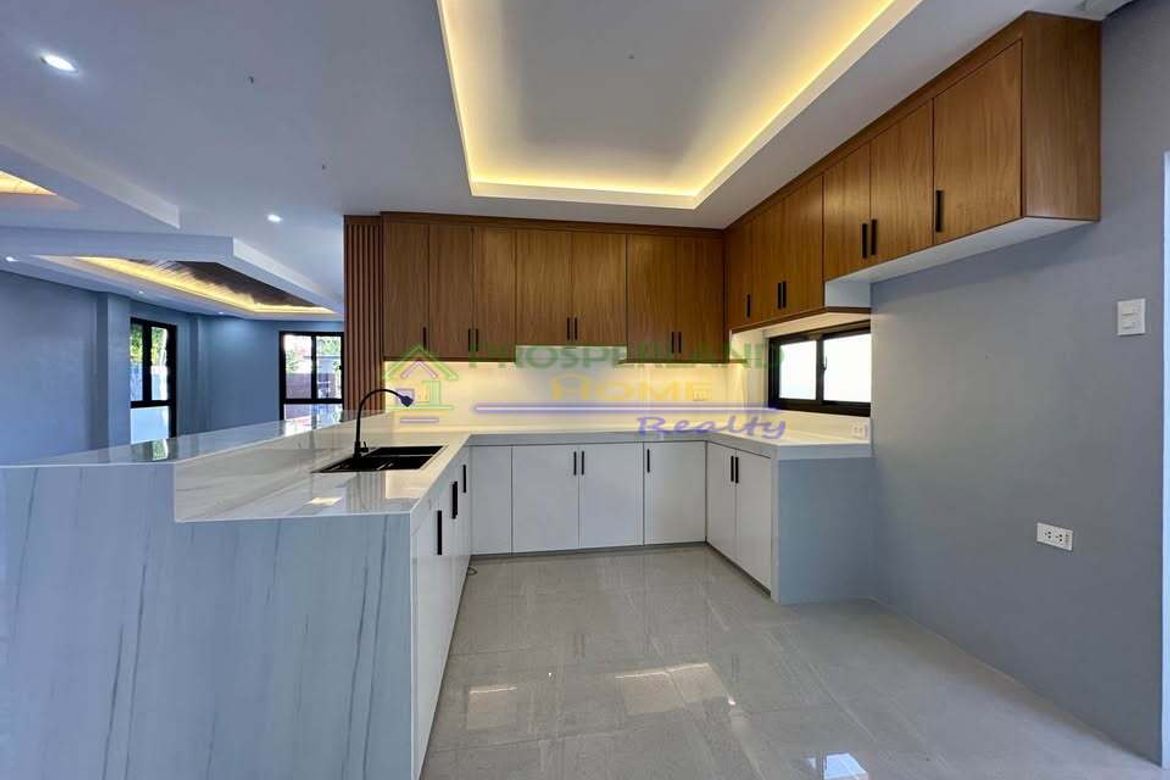 5 Bedroom House for Sale in Don Bosco, Parañaque, Metro Manila – photo 3