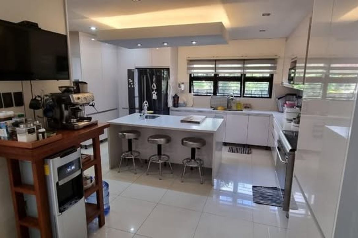 5 Bedroom House for Sale in Don Bosco, Parañaque, Metro Manila – photo 4