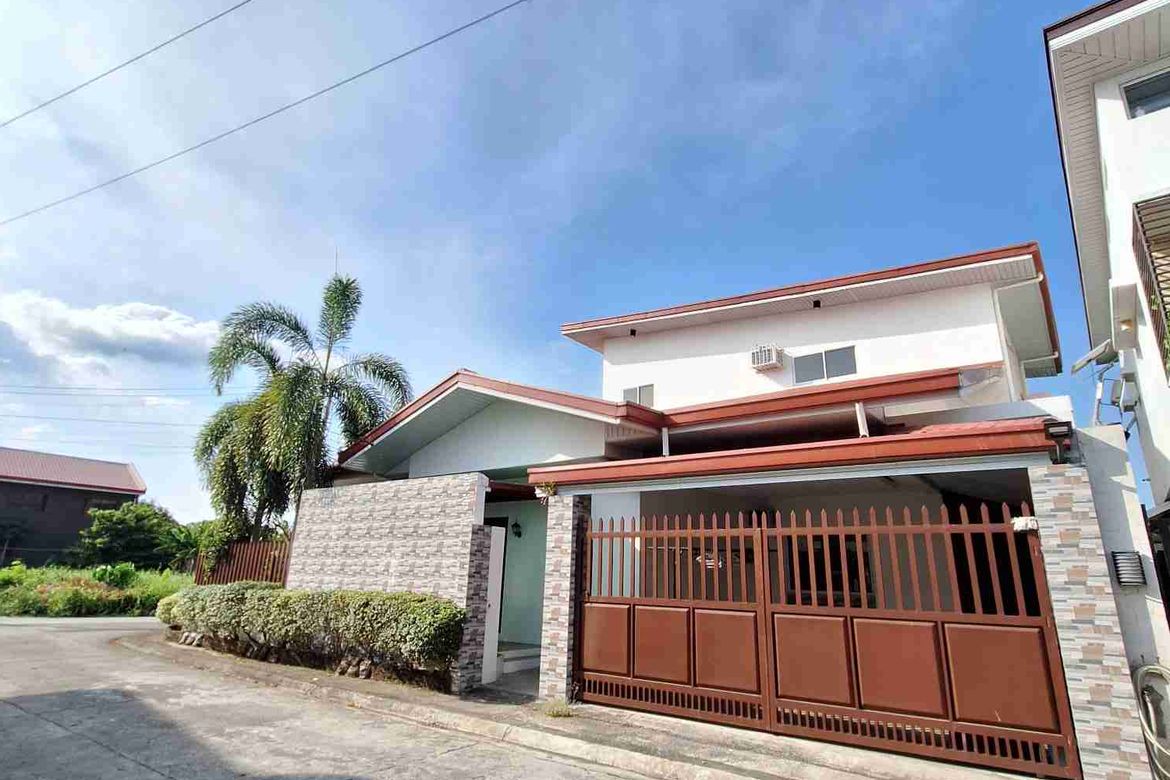5 Bedroom House for Sale in Dungon, Iloilo City, Iloilo