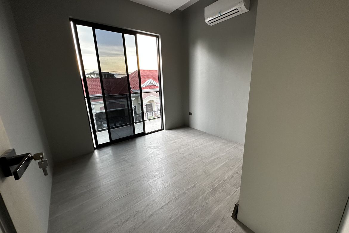 5 Bedroom House for Sale in Duquit, Mabalacat, Pampanga – photo 5