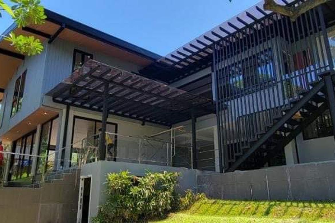 5 Bedroom House for Sale in Forbes Park North, Makati City near MRT-3 Buendia – photo 7