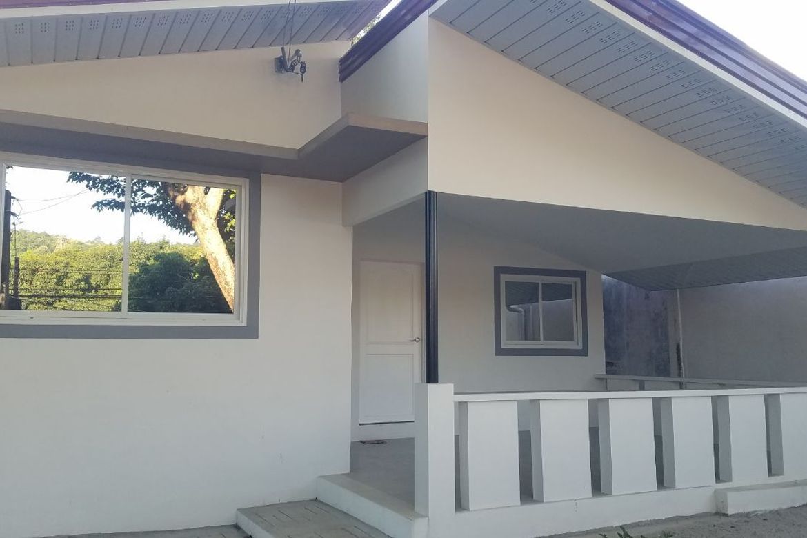 5 Bedroom House for Sale in Gordon Heights, Olongapo, Zambales