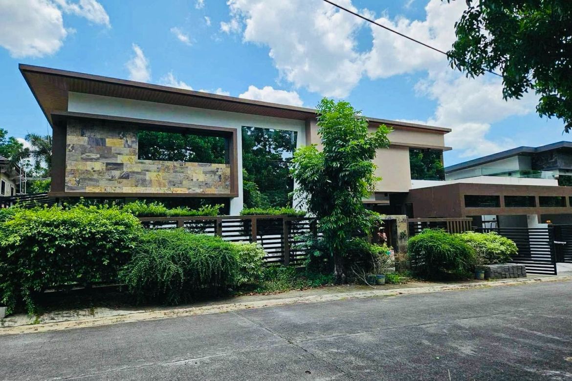 5 Bedroom House for Sale in Greater Lagro, Quezon City, Metro Manila