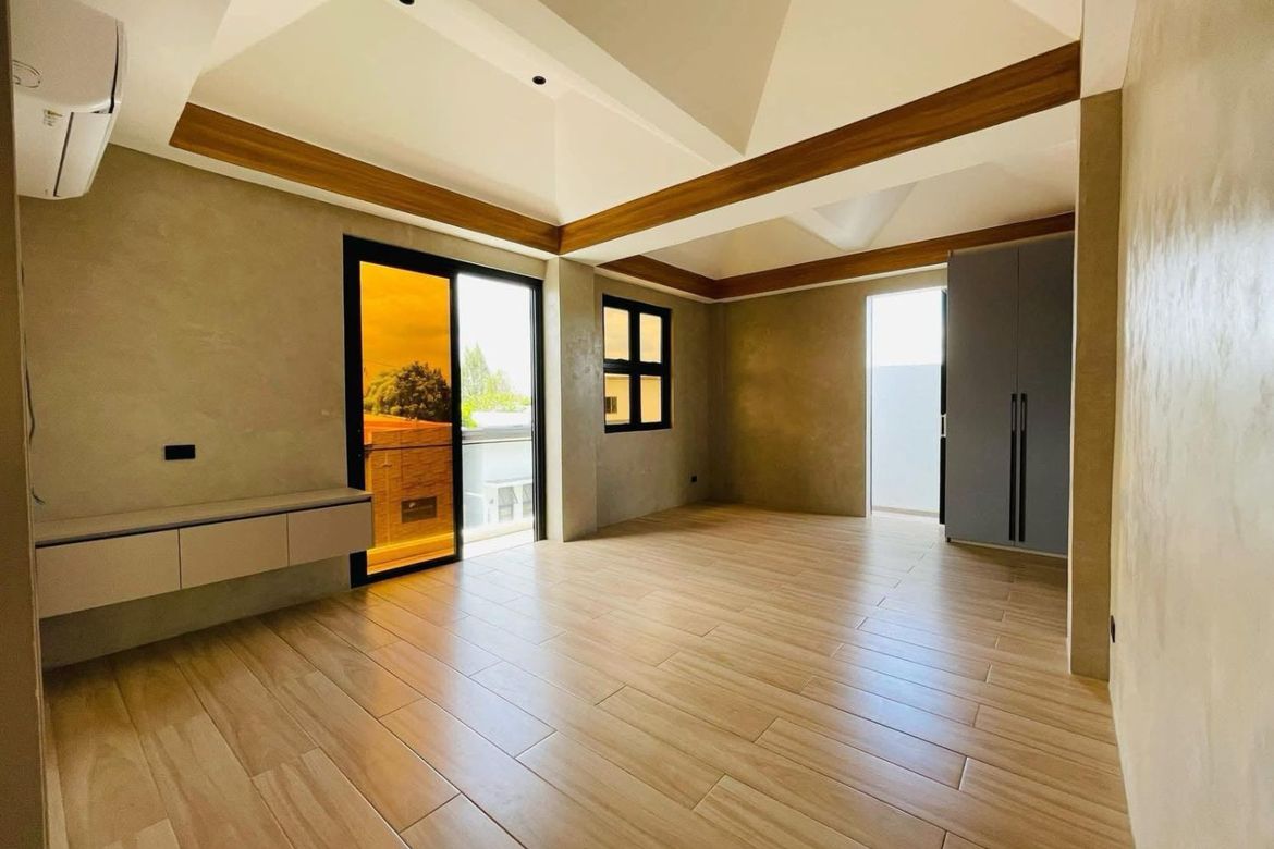 5 Bedroom House for Sale in Greenwoods Executive Village, San Miguel, Pasig, Metro Manila – photo 4