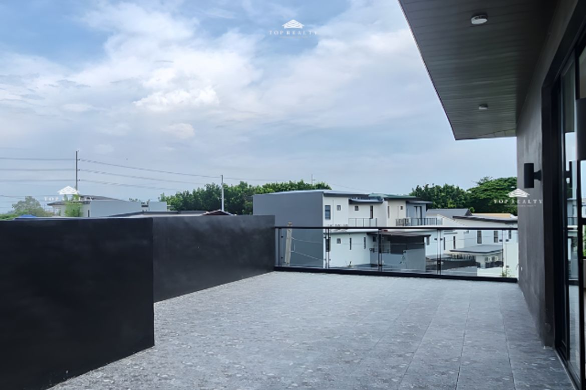 5 Bedroom House for Sale in Greenwoods Executive Village, San Miguel, Pasig, Metro Manila – photo 2