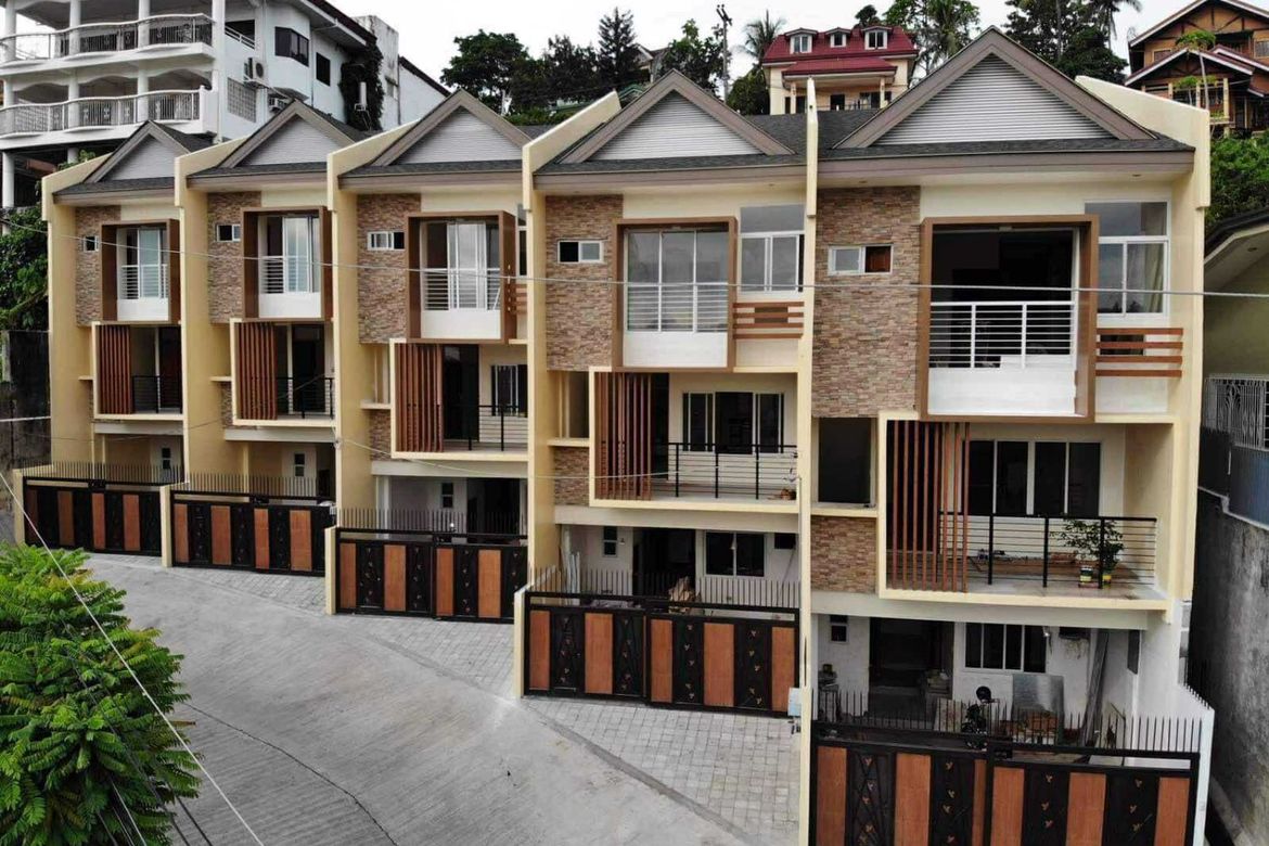 5 Bedroom House for Sale in Guadalupe, Cebu City, Cebu