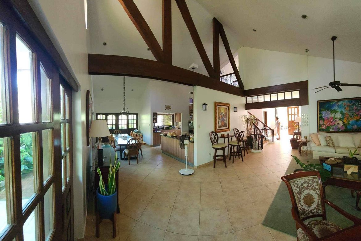 5 Bedroom House for Sale in Inchican, Silang, Cavite – photo 4